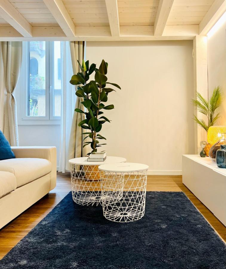 Tarra Luxury Suite Милано Екстериор снимка