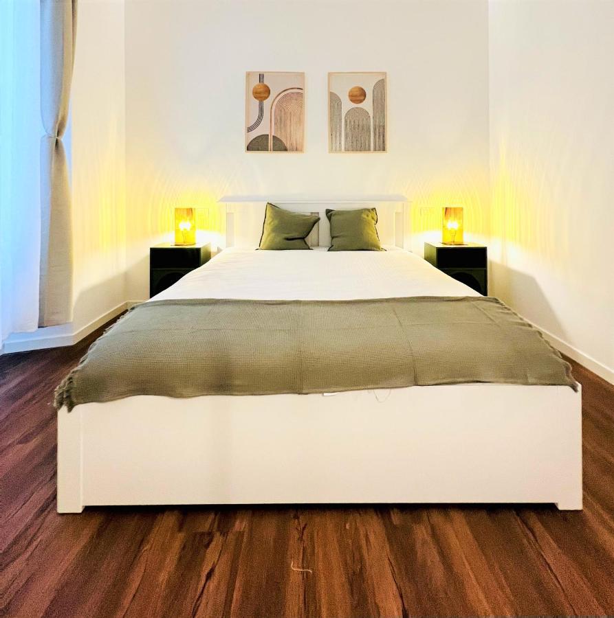 Tarra Luxury Suite Милано Екстериор снимка